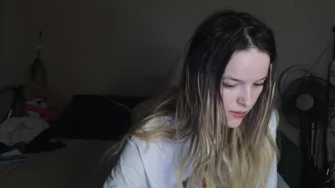 Snapshot of lily_and_jake chatting on 11/23/25, 08:36 lily_and_jake online show from 11/23/25, 08:36