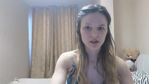 Snapshot of lily_and_jake chatting on 12/15/25, 07:12 lily_and_jake online show from 12/15/25, 07:12