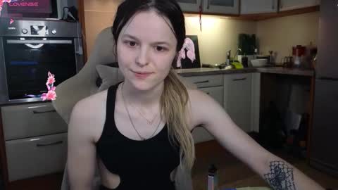 Snapshot of lily_and_jake chatting on 03/05/26, 09:49 lily_and_jake online show from 03/05/26, 09:49