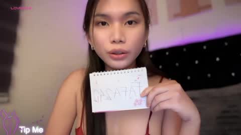 Snapshot of lily_ash chatting on 04/27/26, 06:39 Lily- DONT FORGET TO FOLLOW ME HERE online show from 04/27/26, 06:39