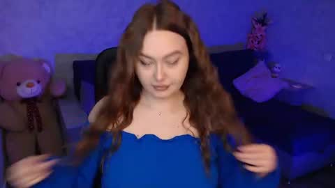 lily_baker_ online show from 03/20/26, 06:46