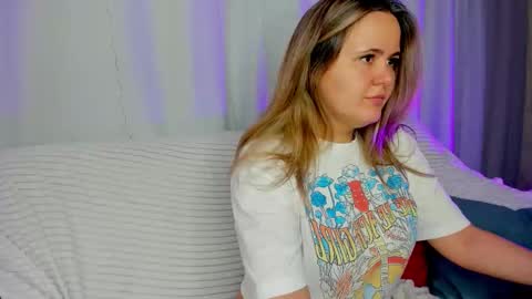 Lily online show from 03/12/26, 07:58