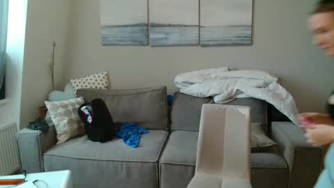 Lily dollyx online show from 11/12/25, 10:15