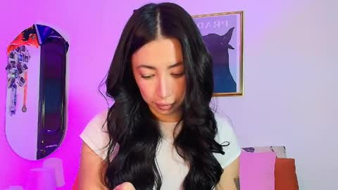 Snapshot of lily_evans_ chatting on 05/20/26, 11:11 just lily online show from 05/20/26, 11:11