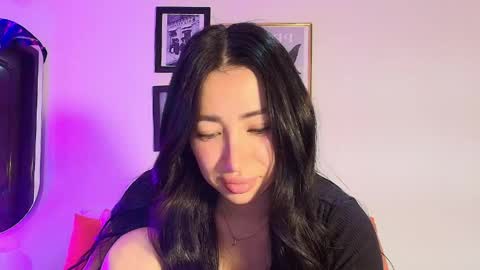 Snapshot of lily_evans_ chatting on 05/21/26, 09:22 just lily online show from 05/21/26, 09:22