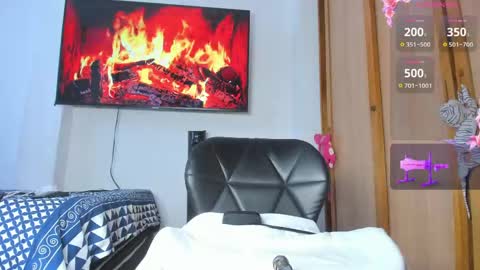   online show from 04/28/26, 05:51