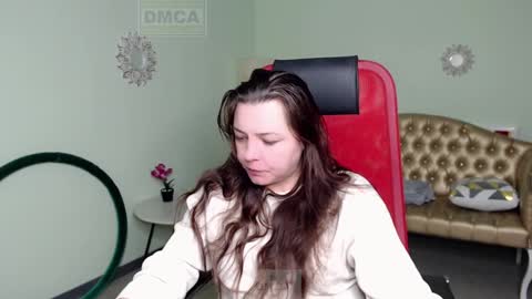 Lily online show from 01/31/25, 04:03