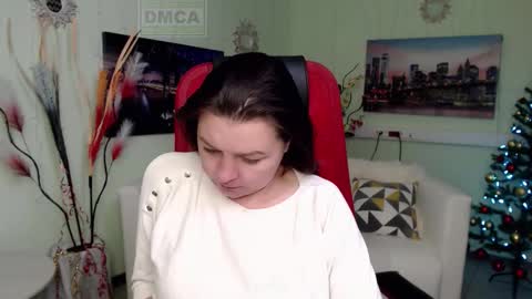 Lily online show from 12/16/25, 06:07