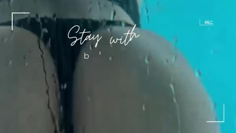 Snapshot of lily_foster_ chatting on 11/18/25, 09:30 Lily online show from 11/18/25, 09:30