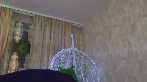 Snapshot of lily_foster_ chatting on 06/04/26, 07:31 Lily online show from 06/04/26, 07:31