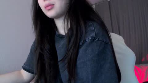 Lily Litle online show from 03/05/26, 09:11