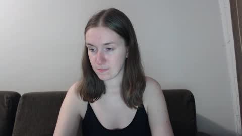 lily_love_x online show from 09/25/25, 10:13
