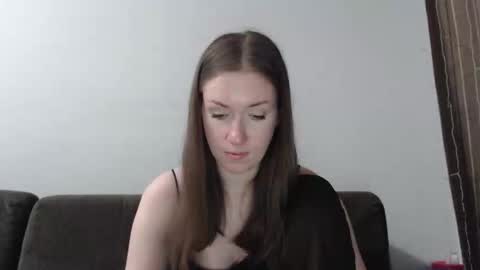 lily_love_x online show from 03/19/26, 02:04