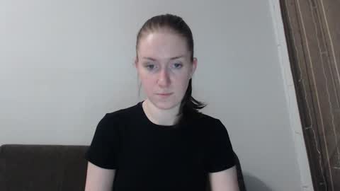 lily_love_x online show from 03/25/26, 10:49
