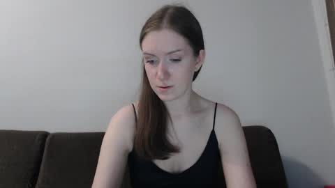 Snapshot of lily_love_x chatting on 05/18/26, 01:02 lily_love_x online show from 05/18/26, 01:02