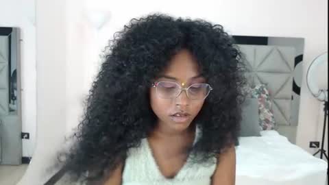 lily_mendoza online show from 07/07/26, 07:40