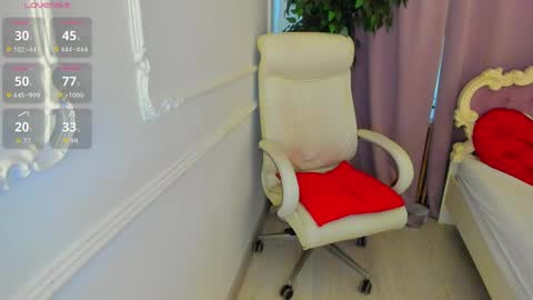 Lily online show from 03/29/26, 07:52