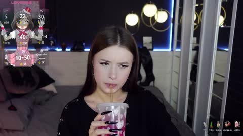 Snapshot of lily_moonlight chatting on 12/27/24, 02:22 Lily online show from 12/27/24, 02:22