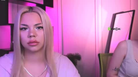 Lily online show from 02/06/26, 07:17