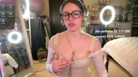 Snapshot of lily_noris chatting on 05/21/26, 07:32 your lilyyyyyyy online show from 05/21/26, 07:32