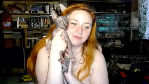 Alice online show from 09/20/25, 01:34