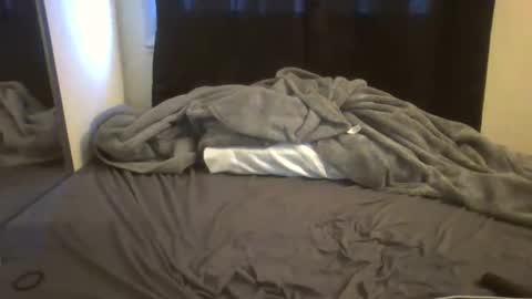 Snapshot of lily_slut420071 chatting on 12/18/25, 01:28 lily_slut420071 online show from 12/18/25, 01:28