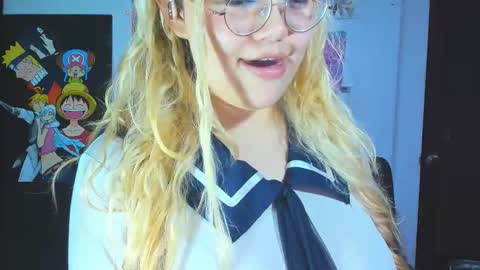 Snapshot of lily_stone04 chatting on 06/02/26, 09:44 lily_stone04 online show from 06/02/26, 09:44