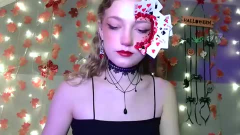 small lily online show from 10/22/25, 05:34