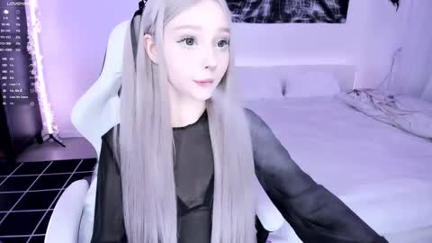 Lily online show from 03/06/25, 03:35