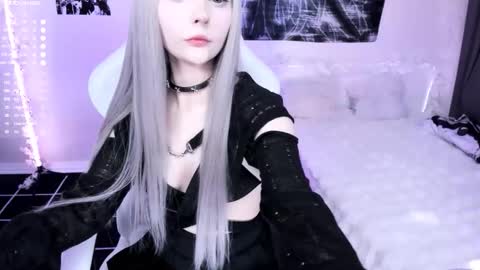 Lily online show from 02/26/26, 01:48