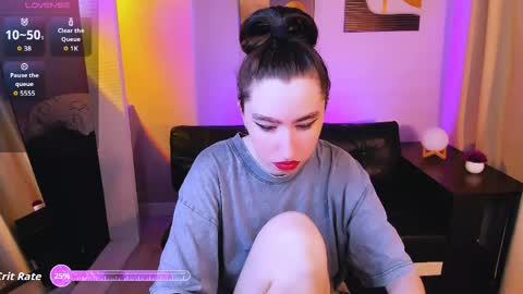 LILY online show from 06/04/26, 07:14