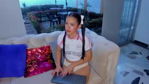 Lili  online show from 06/13/26, 12:14