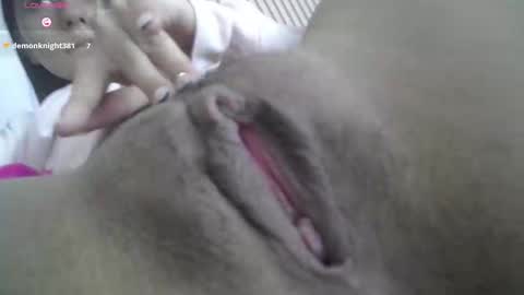 Lilybeth.  online show from 10/06/25, 07:00