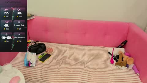 Snapshot of lilybrilly chatting on 02/06/25, 05:14 Lily online show from 02/06/25, 05:14