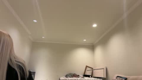 lilybrown07 online show from 02/14/26, 10:06