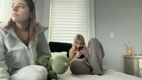 lilybrown07 online show from 02/18/26, 06:37