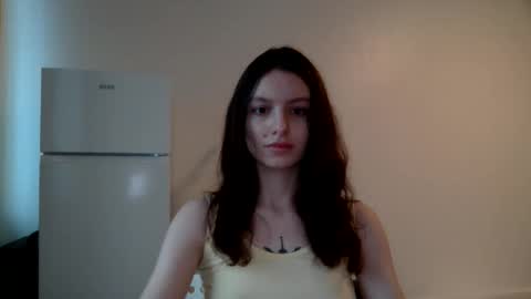 lilycandy_ online show from 02/18/25, 02:38