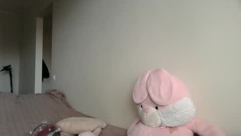 Snapshot of lilycandy_ chatting on 11/04/25, 10:14 lilycandy_ online show from 11/04/25, 10:14