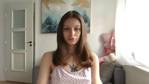 Snapshot of lilycandy_ chatting on 04/13/26, 10:21 lilycandy_ online show from 04/13/26, 10:21