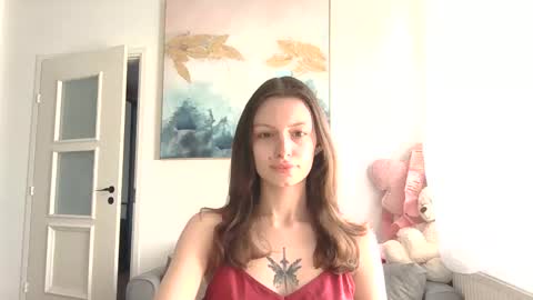 Snapshot of lilycandy_ chatting on 04/17/26, 10:18 lilycandy_ online show from 04/17/26, 10:18