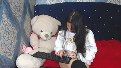 Snapshot of lilyevansxx chatting on 03/09/25, 03:11 Lily online show from 03/09/25, 03:11