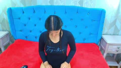 Snapshot of lilyevansxx chatting on 09/13/25, 06:40 Lily online show from 09/13/25, 06:40