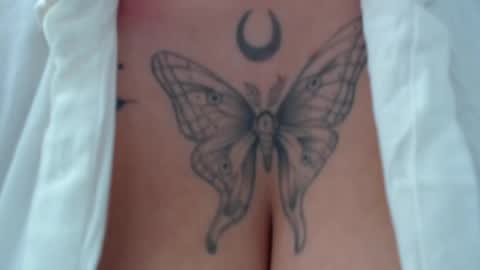 lilyfox23 online show from 04/17/26, 01:25