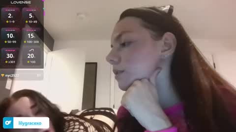 Lily Grace online show from 09/19/25, 01:18