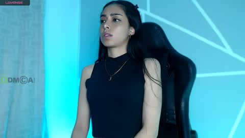 Liliana louise online show from 01/04/25, 12:16