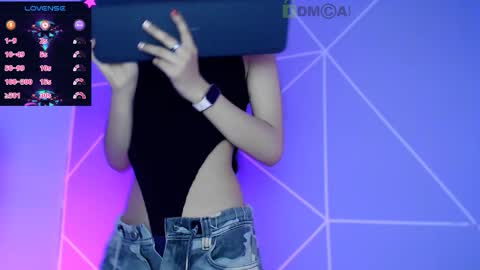 Liliana louise online show from 11/28/25, 12:24