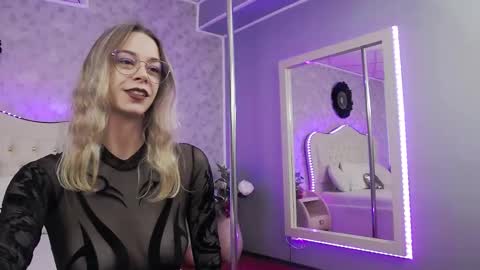      online show from 10/05/25, 03:16