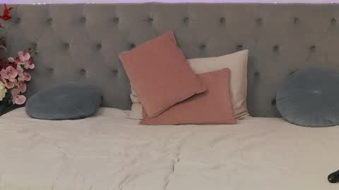      online show from 04/11/26, 07:45