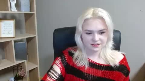 Lily online show from 02/10/26, 02:54