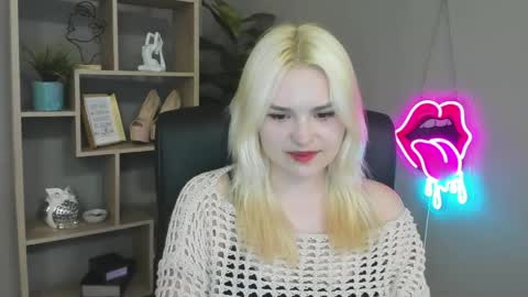 Lily online show from 05/03/26, 06:30